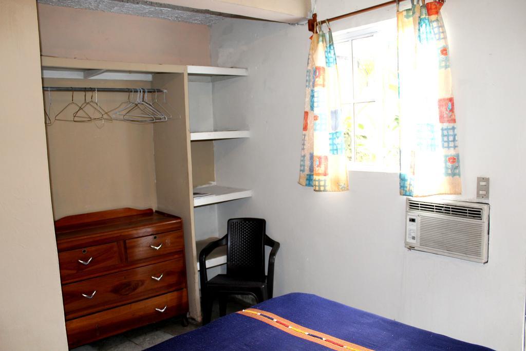Ximenas Guest House サンサルバドル エクステリア 写真